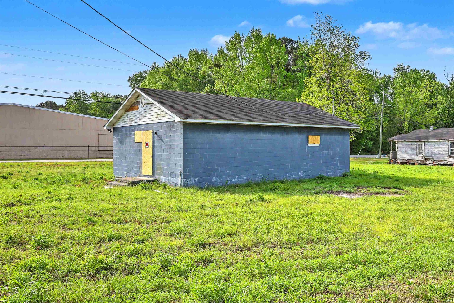 530 S Church St. Photo 6