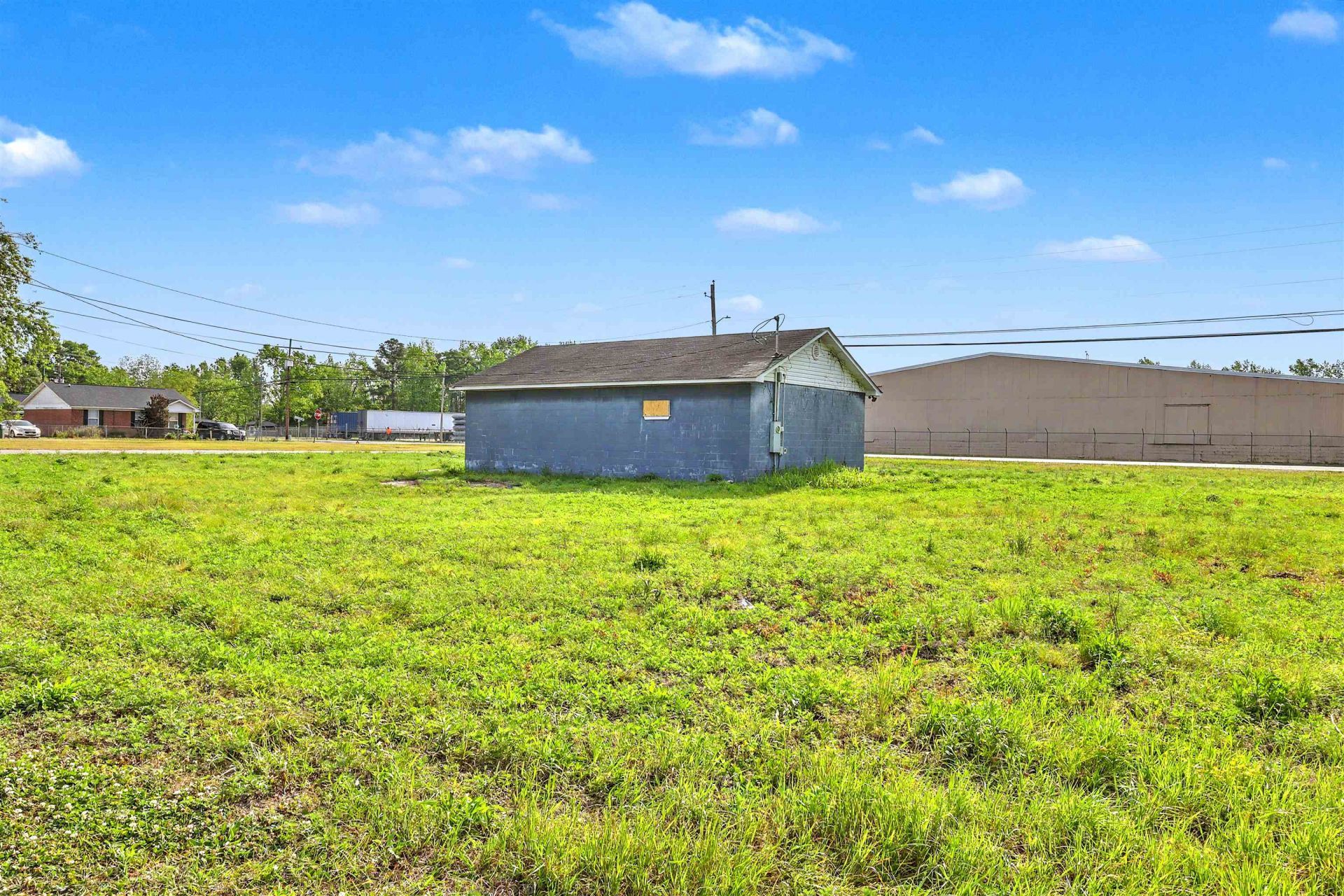 530 S Church St. Photo 9