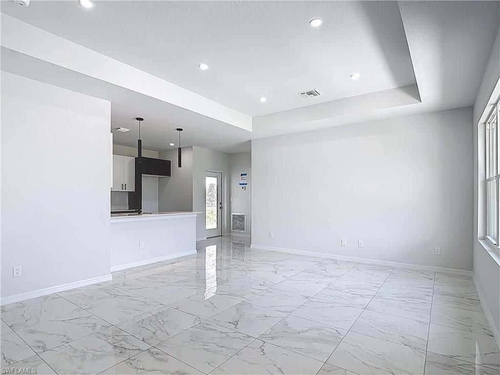 1137 Columbus Blvd, Lehigh Acres, FL 33974 Photo