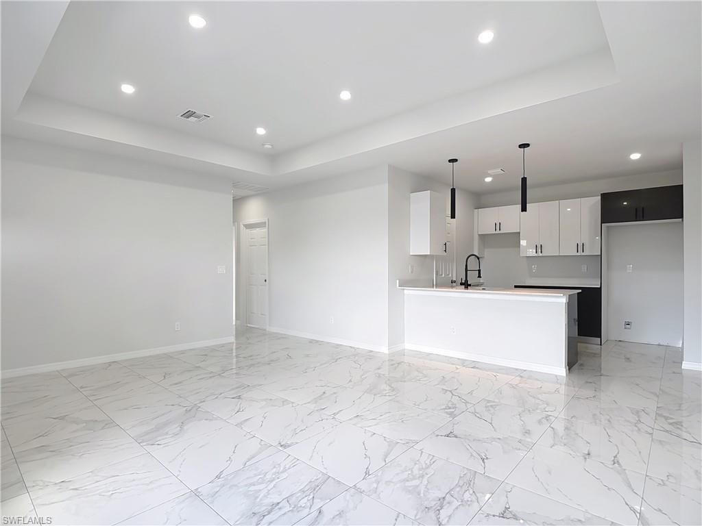 1137 Columbus Blvd, Lehigh Acres, FL 33974 Photo