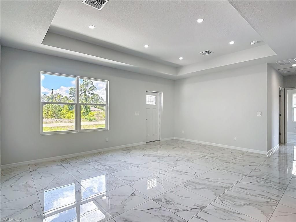 1137 Columbus Blvd, Lehigh Acres, FL 33974 Photo