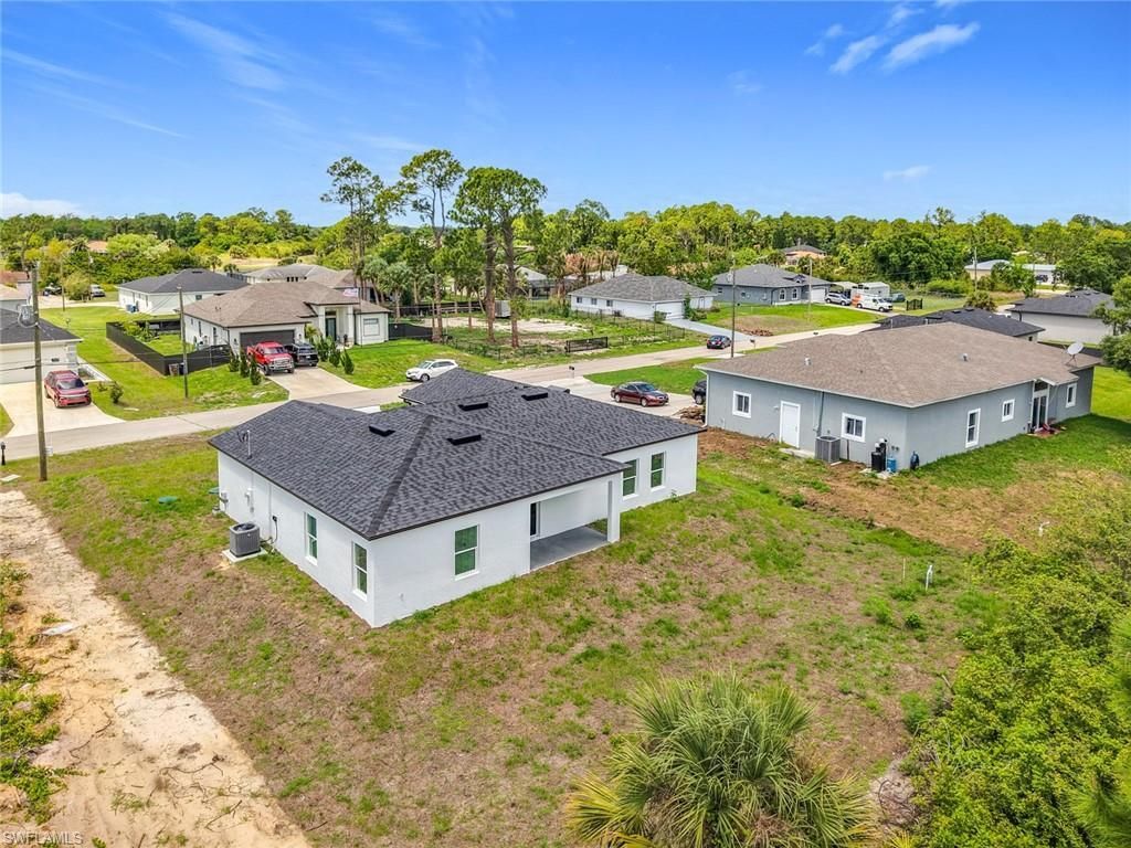 185 Thornton Ave S, Lehigh Acres, FL 33974 Photo