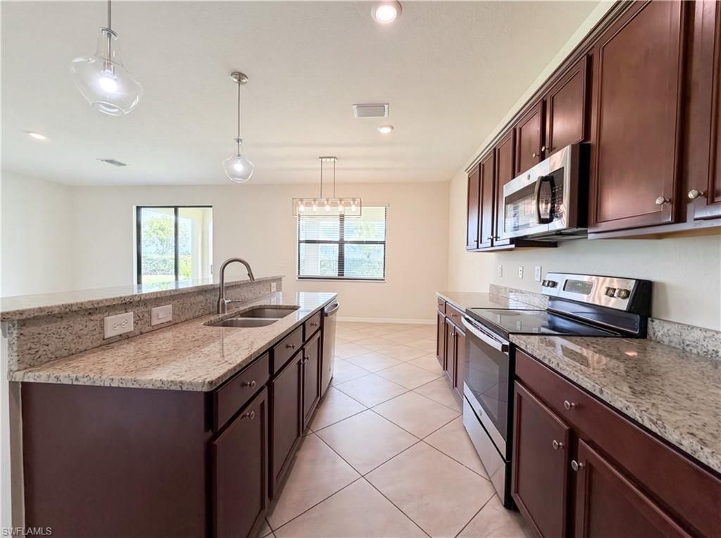 14102 Vindel Cir, Fort Myers, FL 33905 Photo