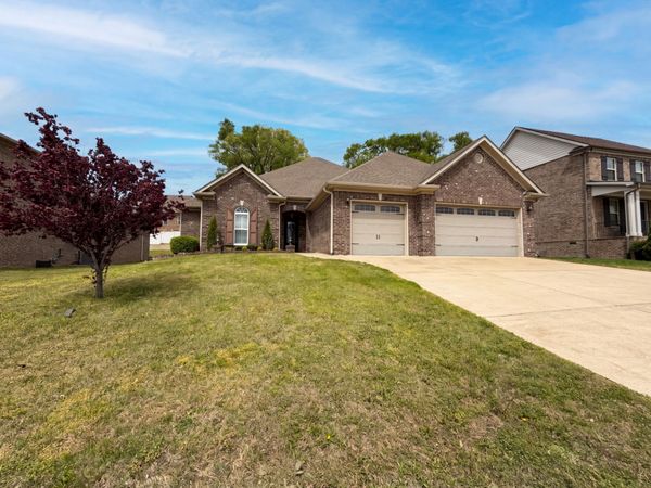 7009 Whisperwood Ave , Spring Hill, TN 37174