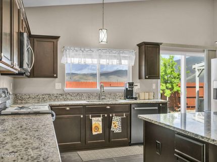 17211 Desert Lake Drive, Reno, NV 89508 Photo