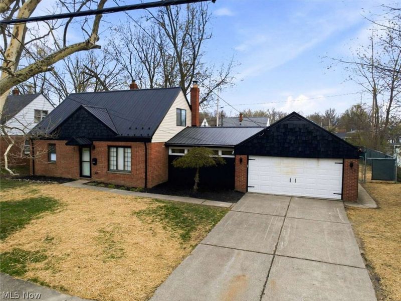 262 E 324th Street, Willowick, OH 44095 Photo 1