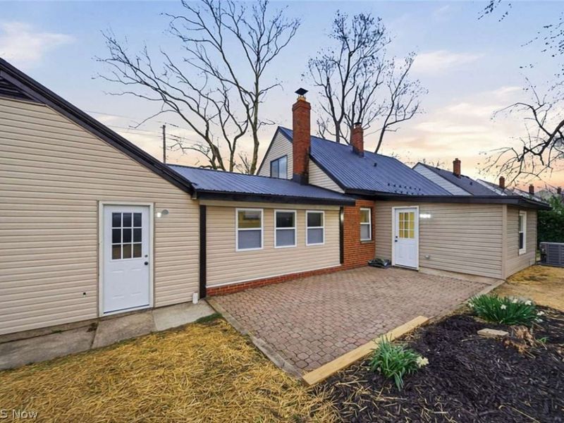 262 E 324th Street, Willowick, OH 44095 Photo 23