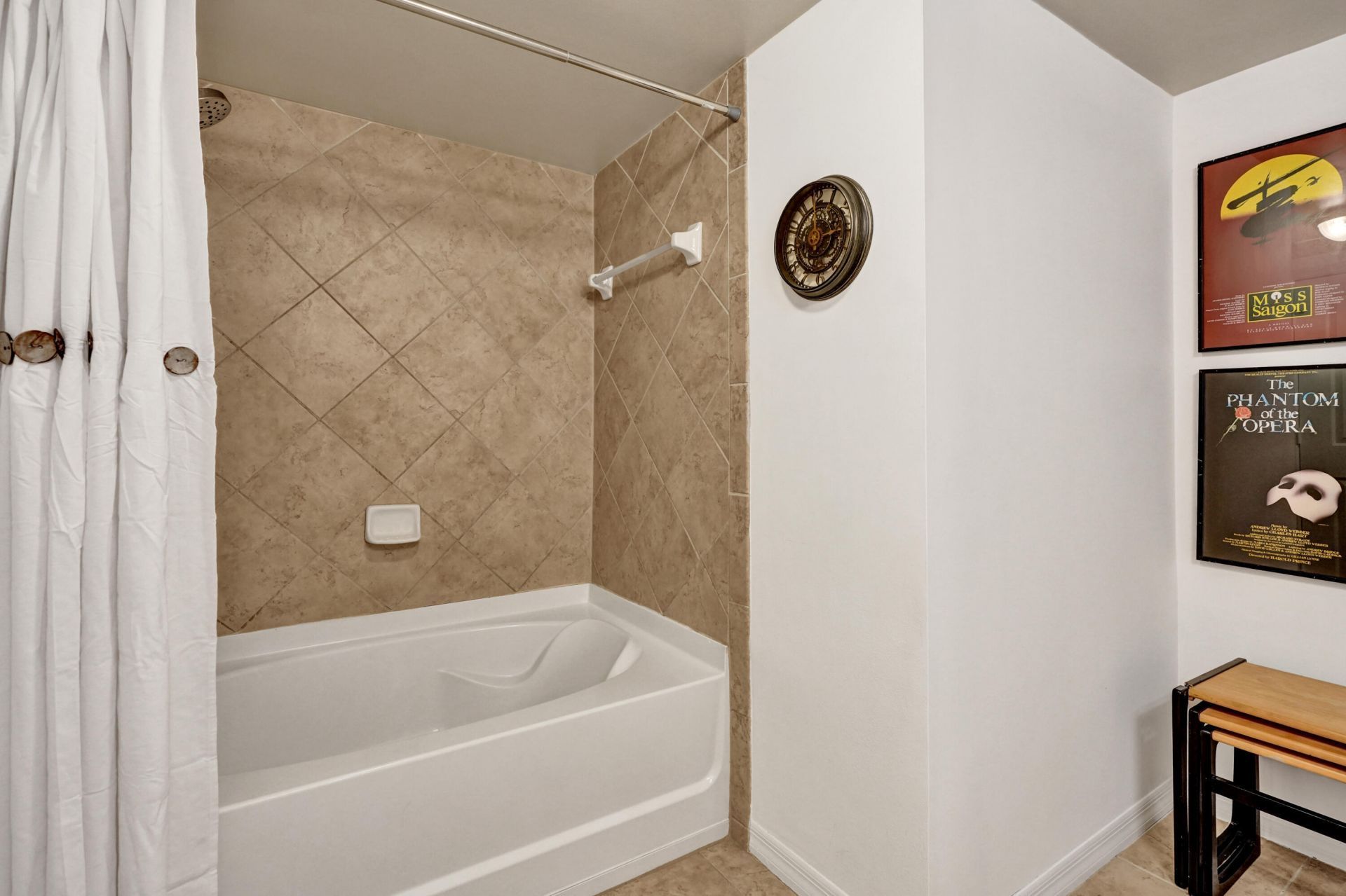 600 S Dixie Highway, Unit 352, West Palm Beach, FL 33401 Photo