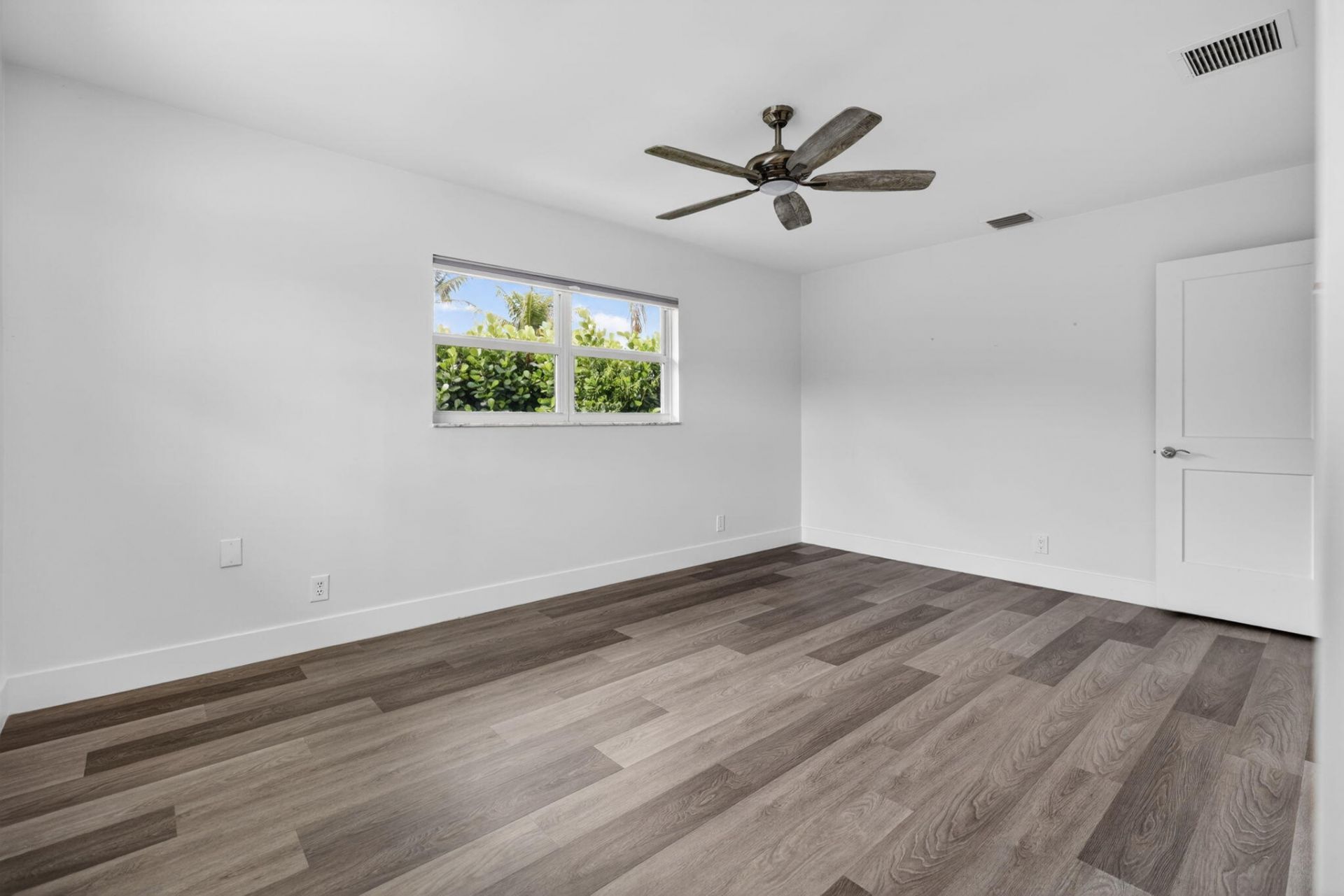 364 Venus Avenue, Jupiter, FL 33469 Photo