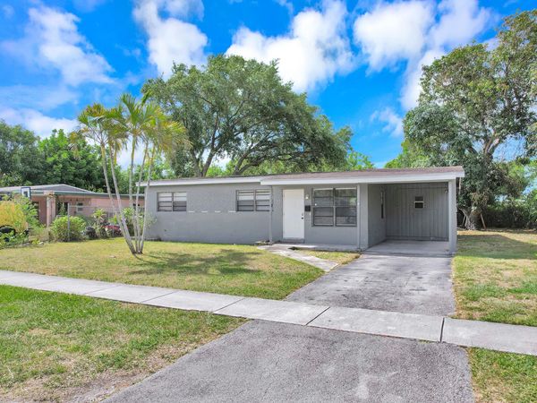 3680 Jackson Boulevard, Fort Lauderdale, FL 33312