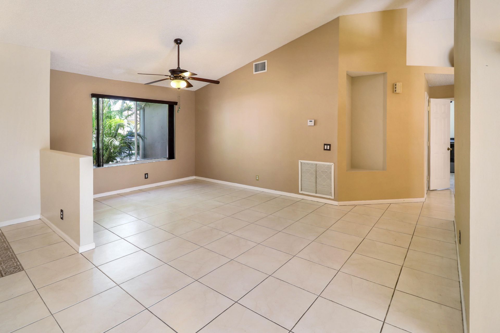 1968 Water Ridge Drive, Weston, FL 33326 Photo