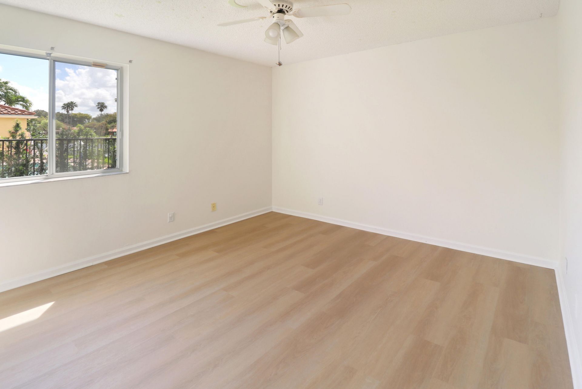 1968 Water Ridge Drive, Weston, FL 33326 Photo