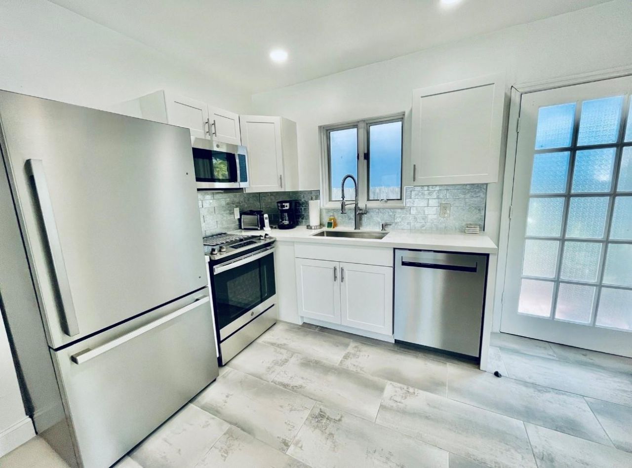 1742 NE 7th Street, Fort Lauderdale, FL 33304 Photo