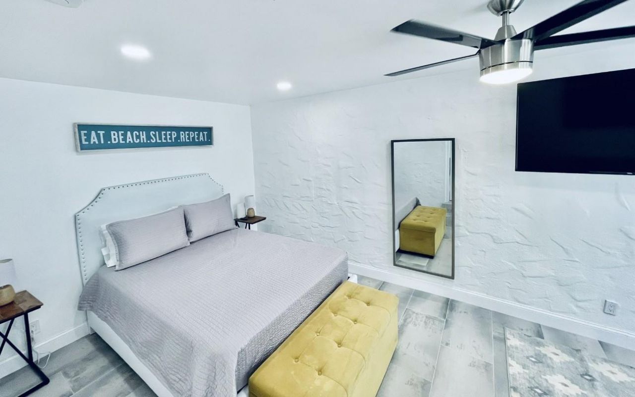 1742 NE 7th Street, Fort Lauderdale, FL 33304 Photo