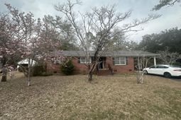 602 Klein Street photo 4
