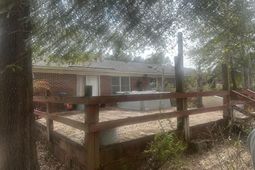 602 Klein Street photo 4