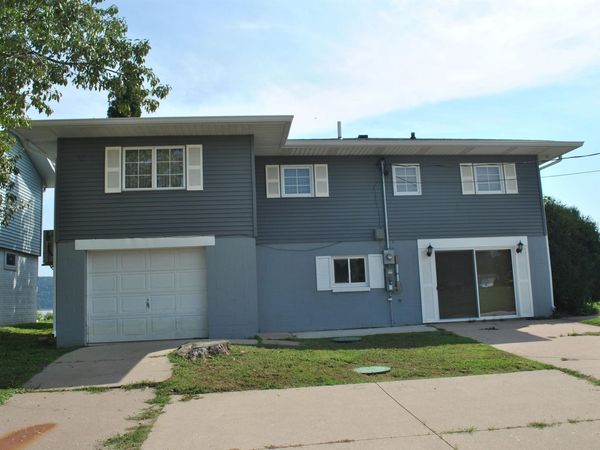 158 Abel Drive, Guttenberg, IA 52052