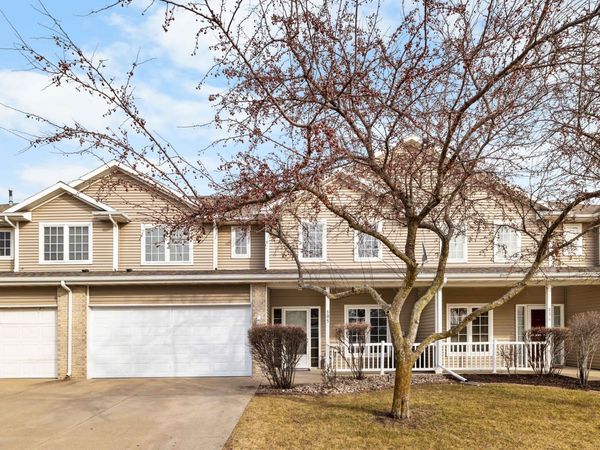 1237 S 52nd Street, Unit 805, West Des Moines, IA 50265