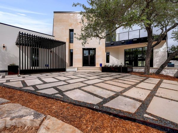 700 Rancho Grande DR, Wimberley, TX 78676