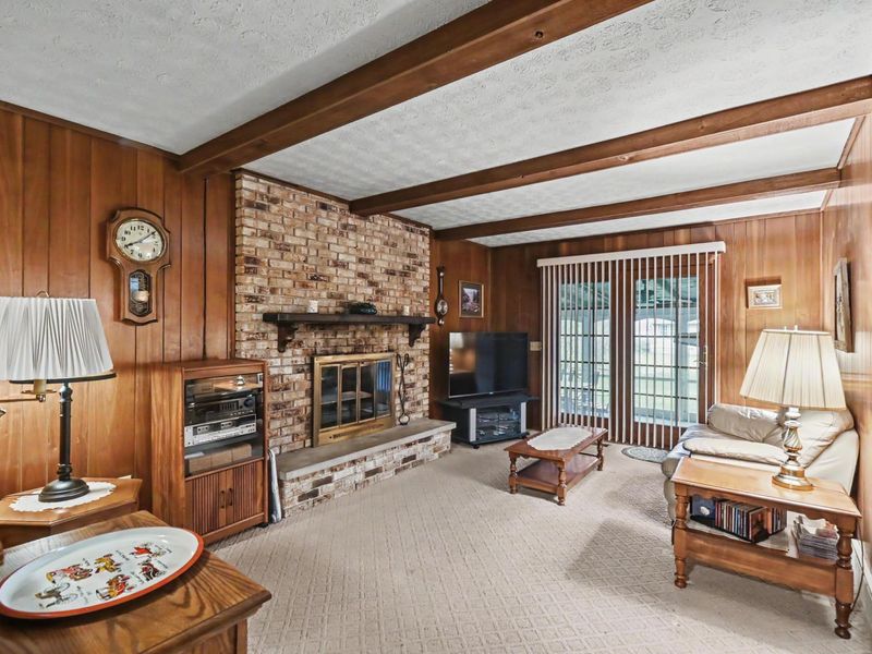 1020 Victoria Drive, Bucyrus, OH 44820 Photo 3