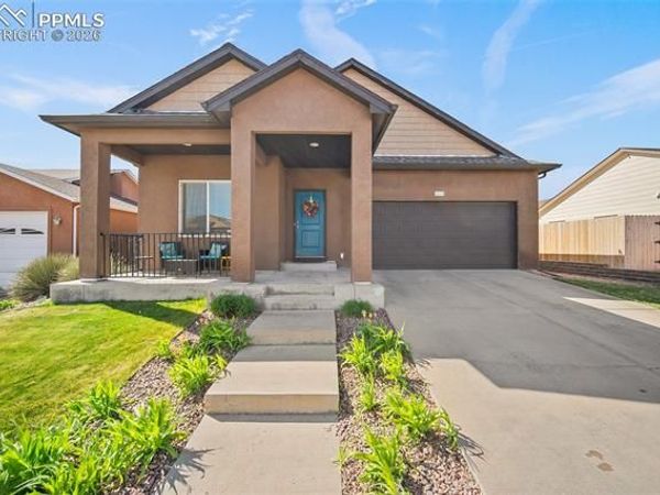 3012 Prairie Hawk Lane, Pueblo, CO 81005