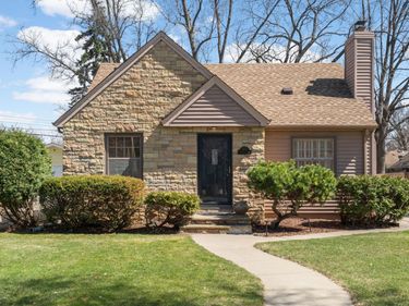 3635 Glenhurst Avenue, Saint Louis Park, MN 55416