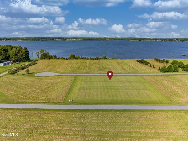 10 Swan View Lane, Hertford, NC 27944