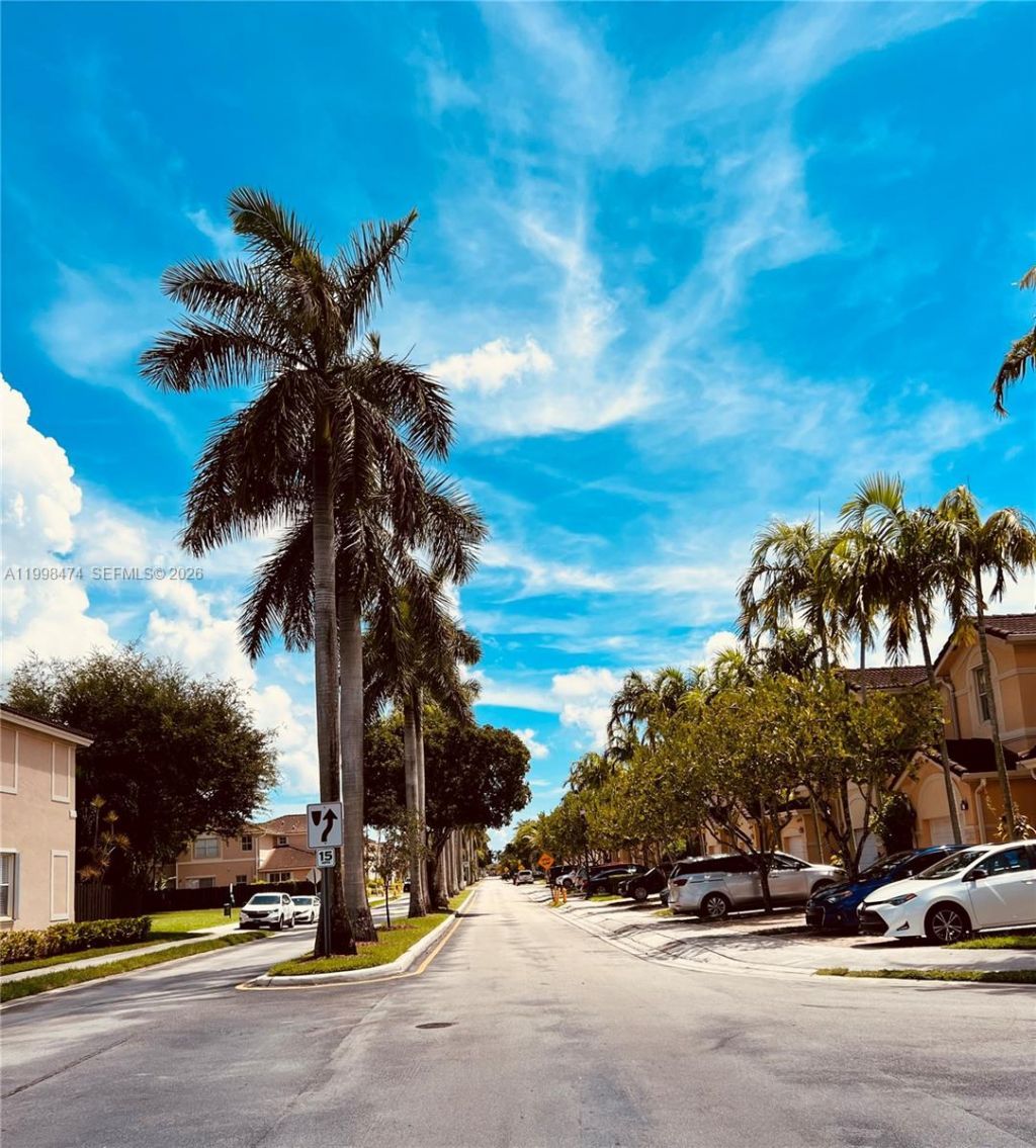 12212 SW 124th Path, Unit 12212, Miami, FL 33186 Photo