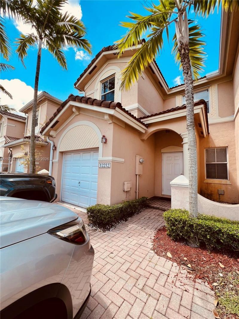 12212 SW 124th Path, Unit 12212, Miami, FL 33186 Photo