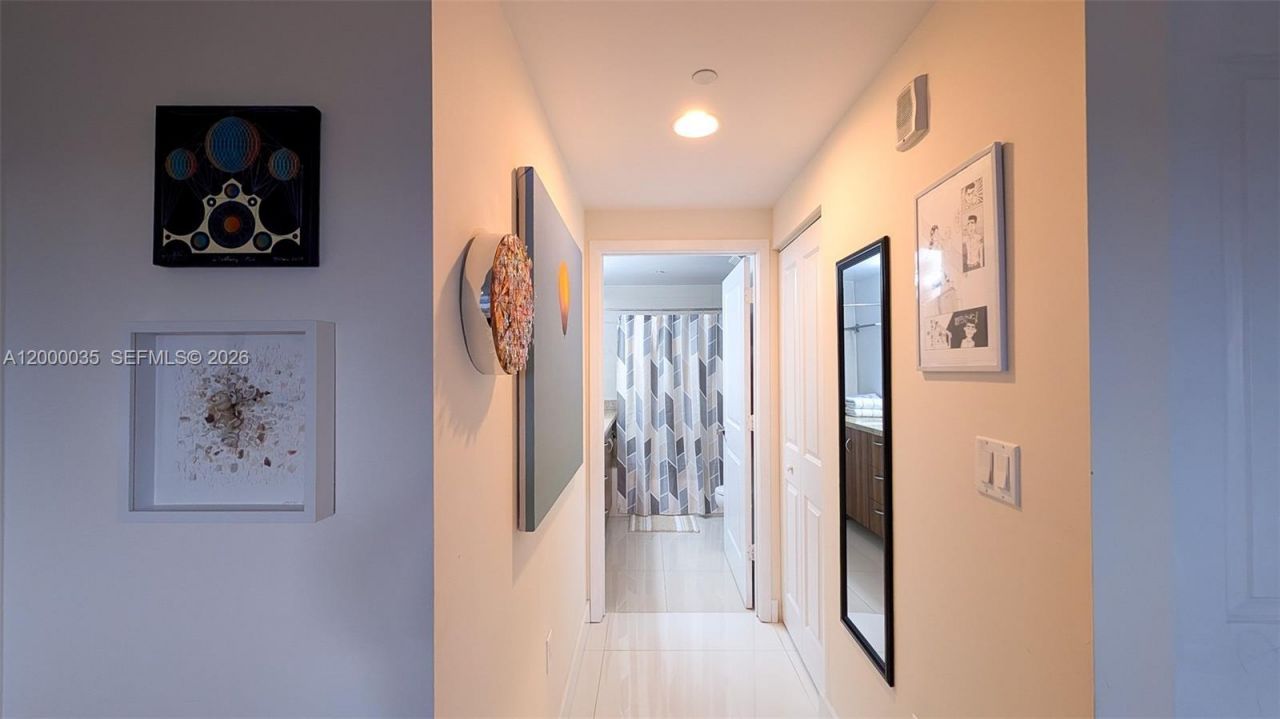 601 NE 23rd St, Unit 1605, Miami, FL 33137 Photo