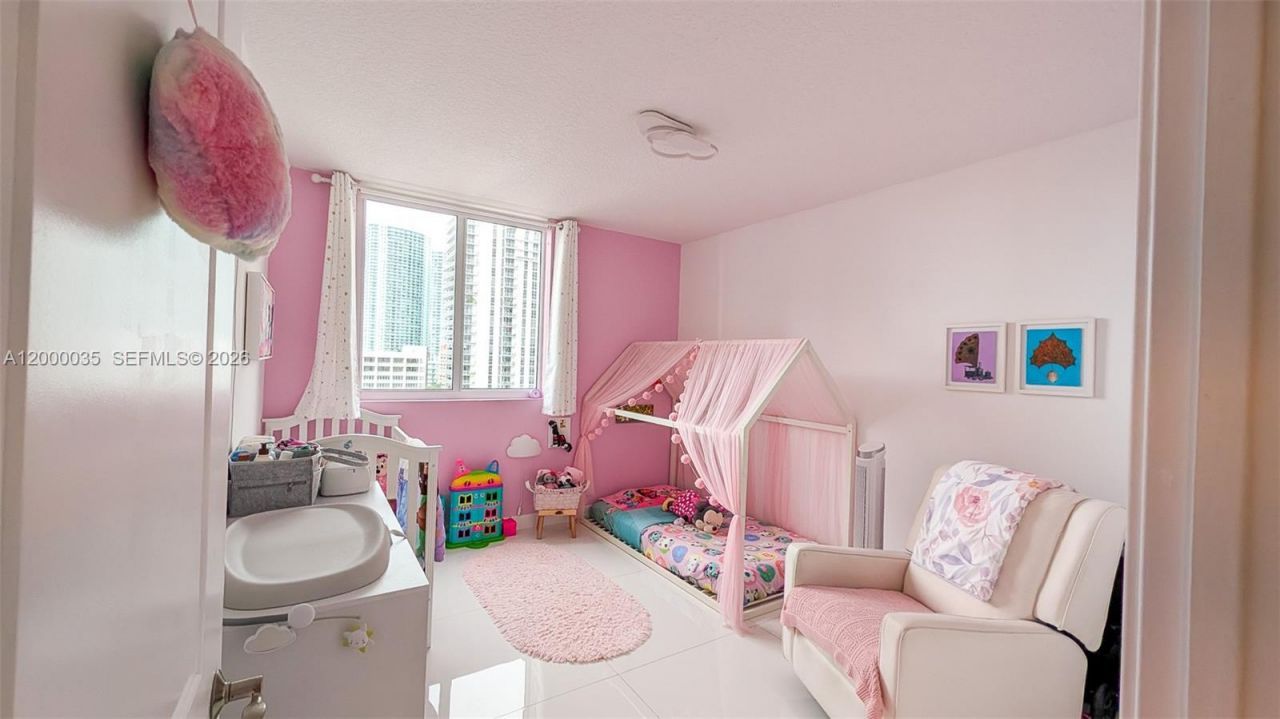 601 NE 23rd St, Unit 1605, Miami, FL 33137 Photo