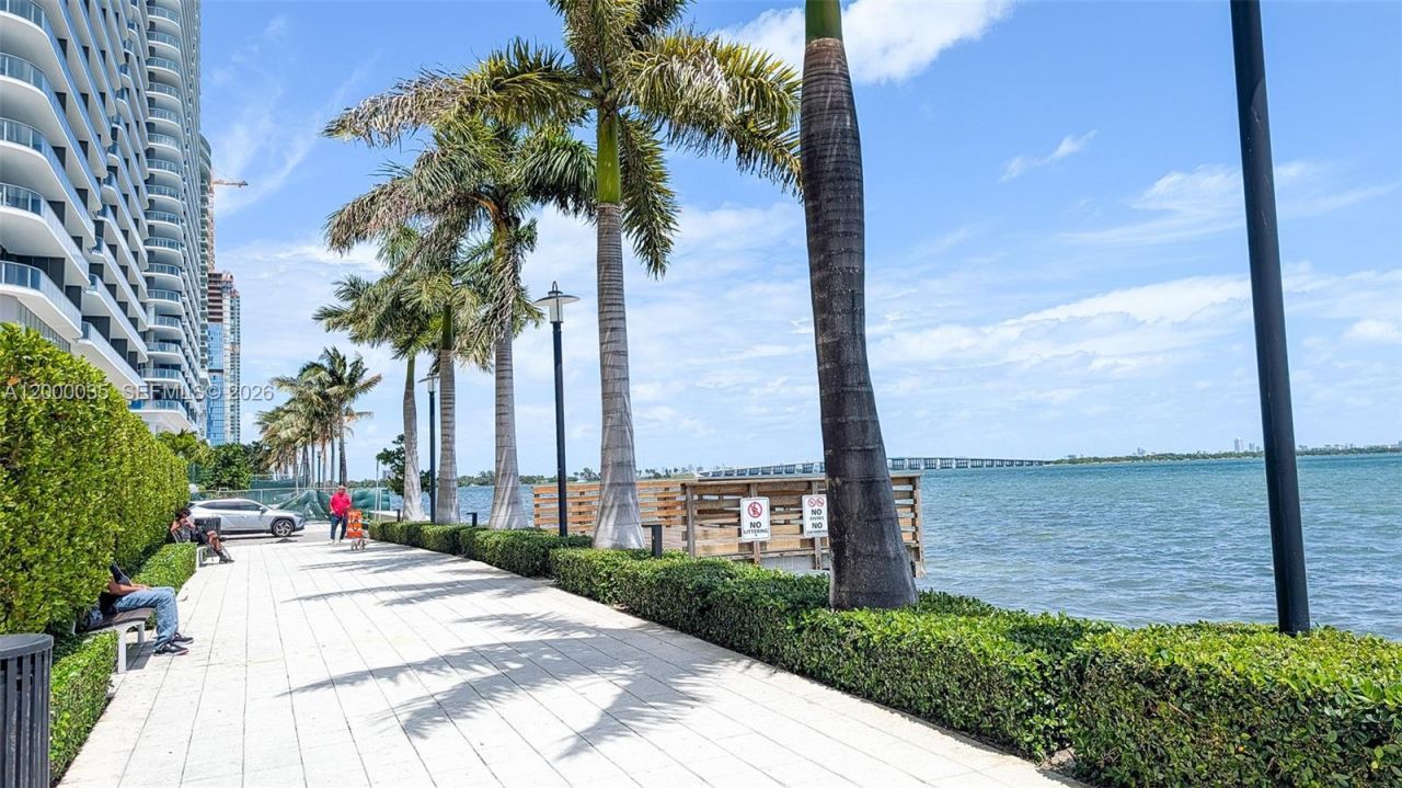 601 NE 23rd St, Unit 1605, Miami, FL 33137 Photo