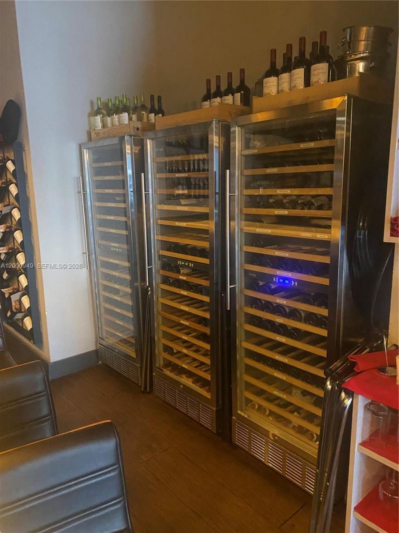 9511 S Dixie Hwy, Pinecrest, FL 33156 Photo