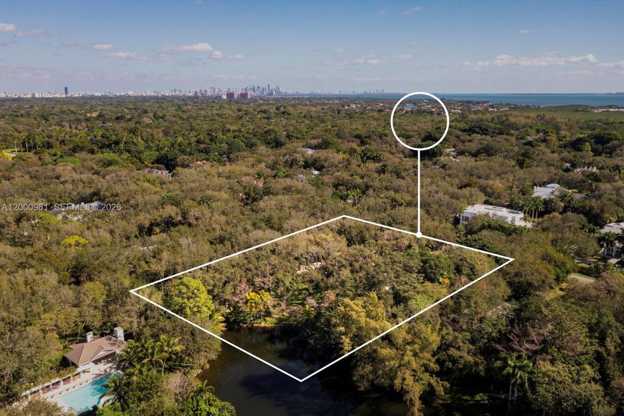 10100 Lakeside Dr, Coral Gables, FL 33156 Photo