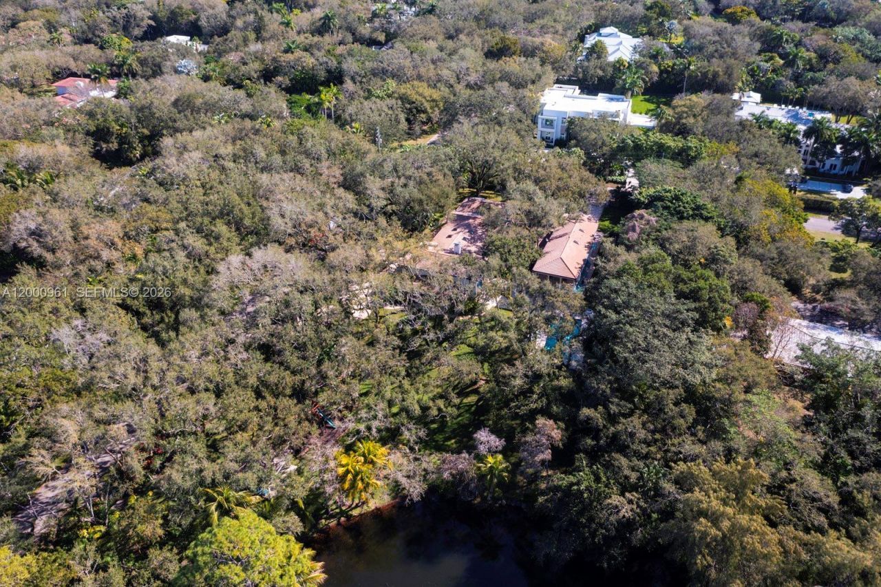10100 Lakeside Dr, Coral Gables, FL 33156 Photo