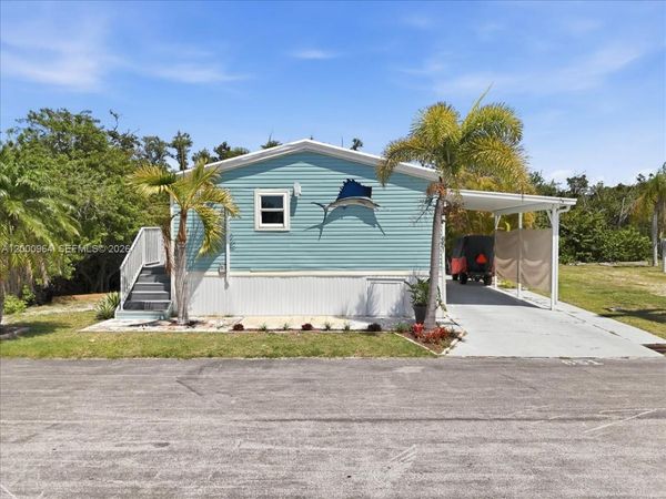 851 Arapaho , Fort Myers Beach, FL 33931