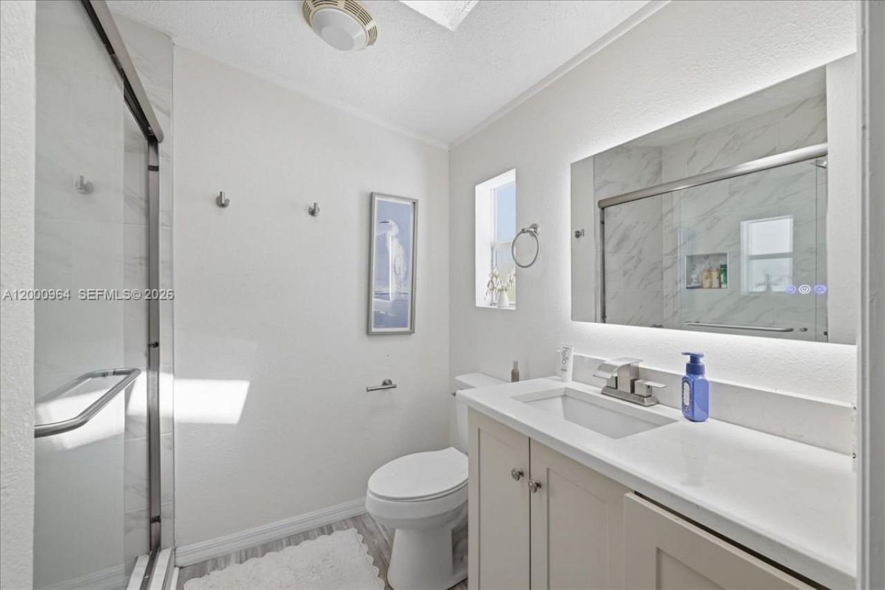 851 Arapaho, Fort Myers Beach, FL 33931 Photo