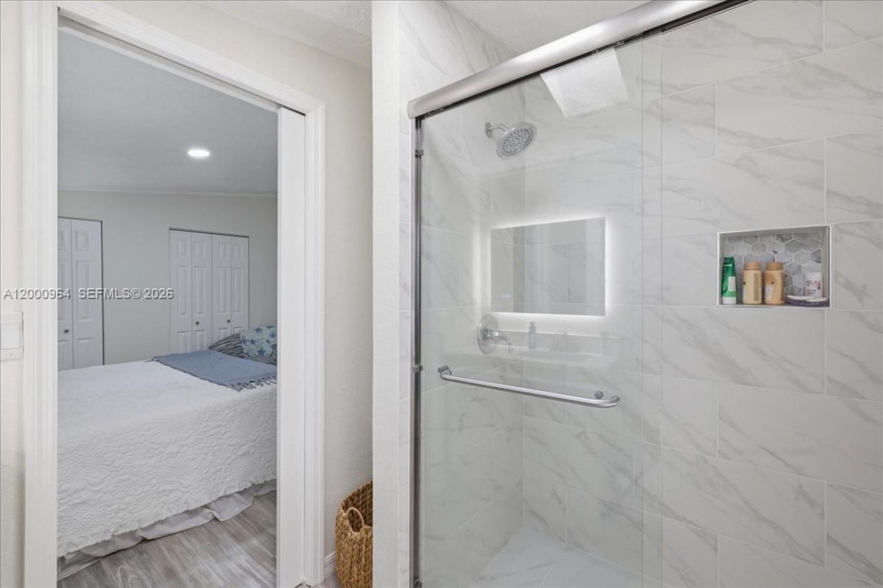 851 Arapaho, Fort Myers Beach, FL 33931 Photo