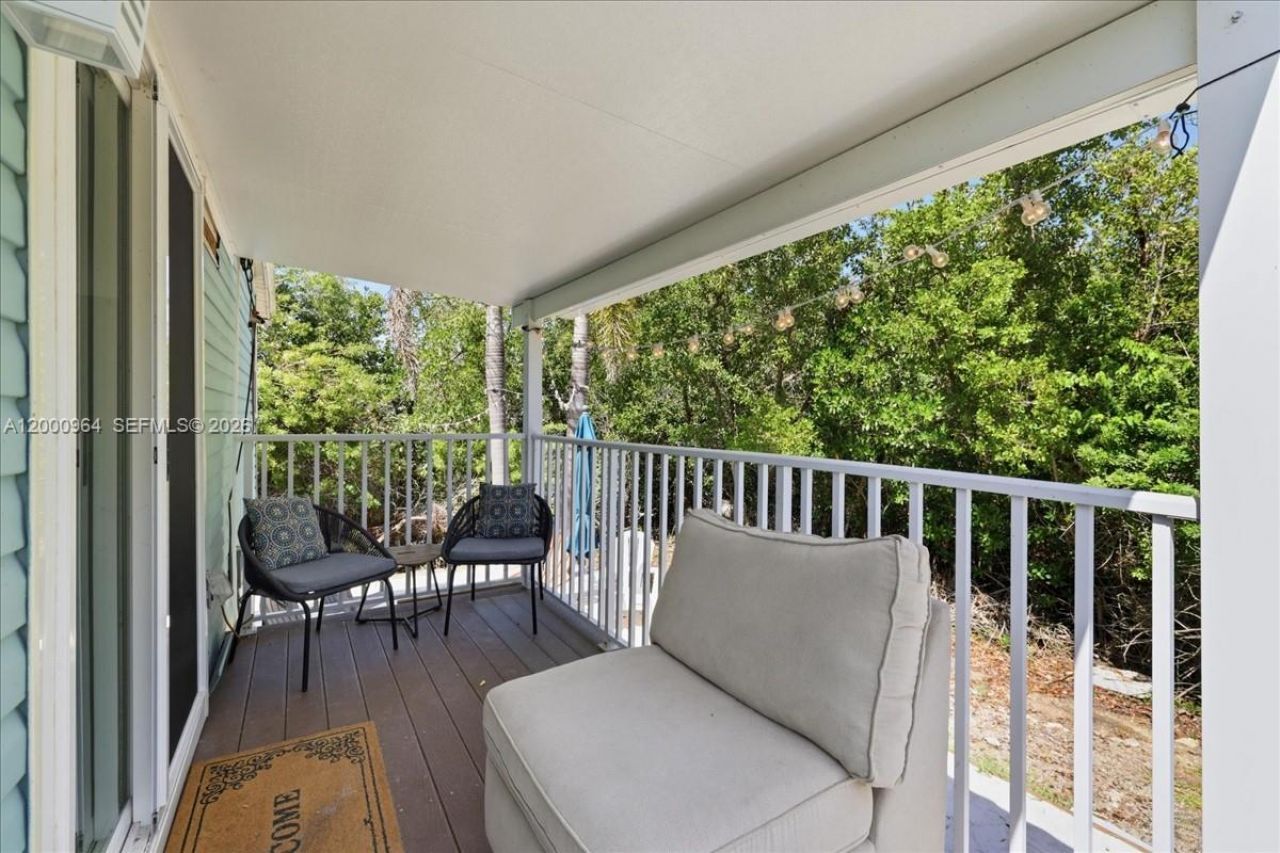 851 Arapaho, Fort Myers Beach, FL 33931 Photo