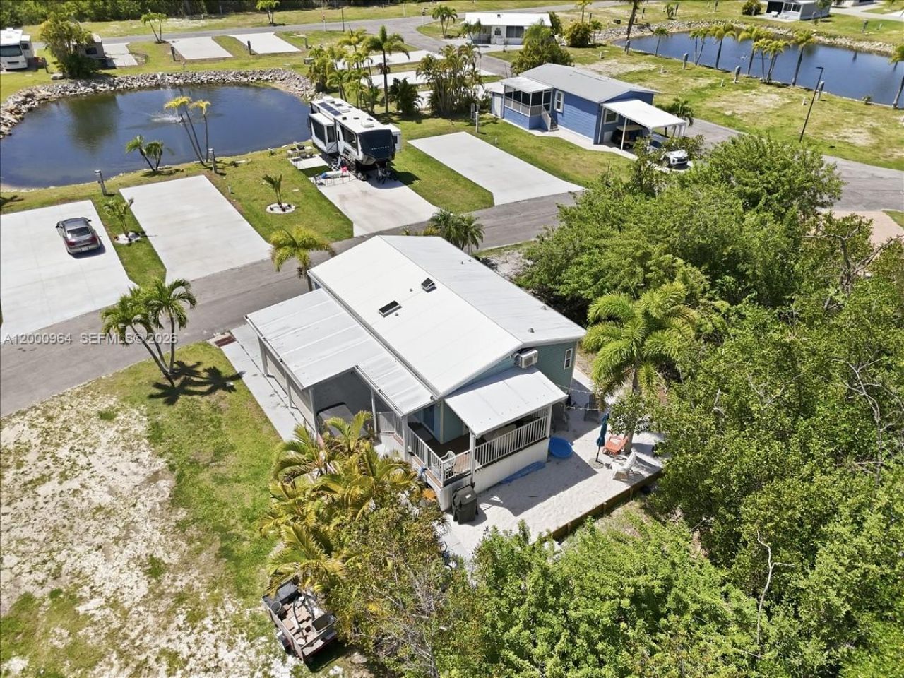 851 Arapaho, Fort Myers Beach, FL 33931 Photo