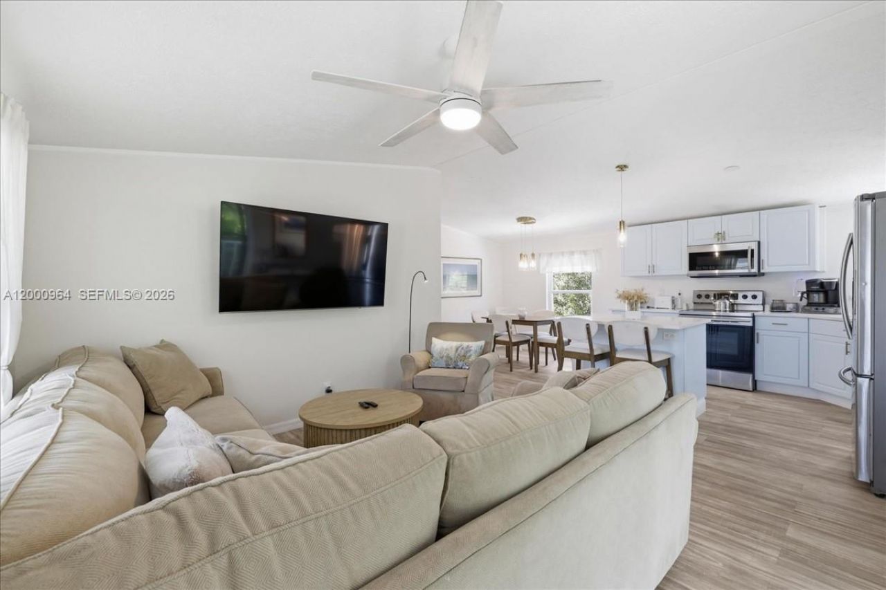 851 Arapaho, Fort Myers Beach, FL 33931 Photo