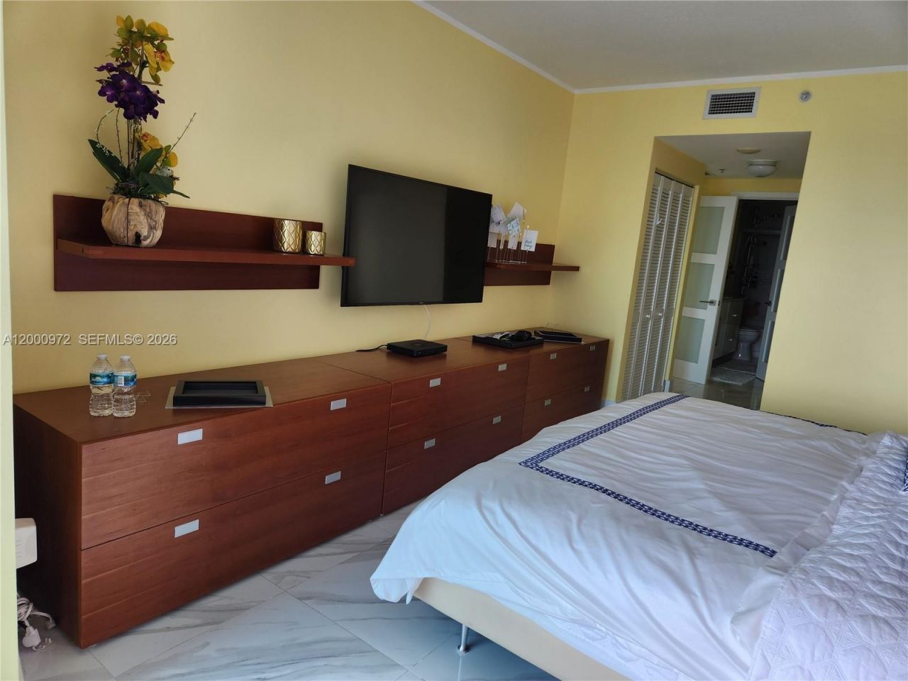 325 Biscayne Blvd, Unit 2523, Miami, FL 33131 Photo