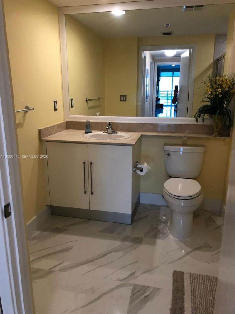 325 Biscayne Blvd, Unit 2523, Miami, FL 33131 Photo
