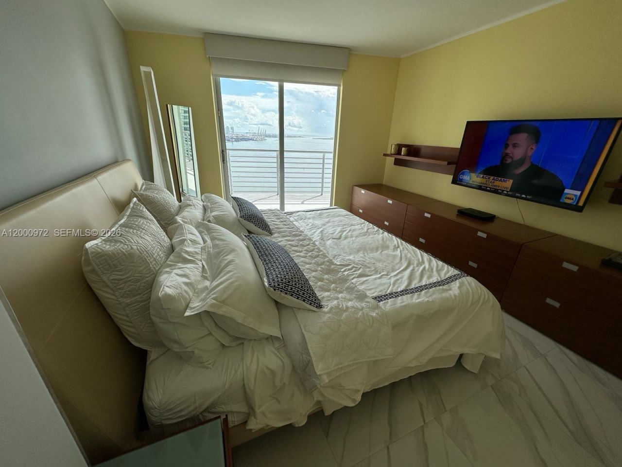 325 Biscayne Blvd, Unit 2523, Miami, FL 33131 Photo