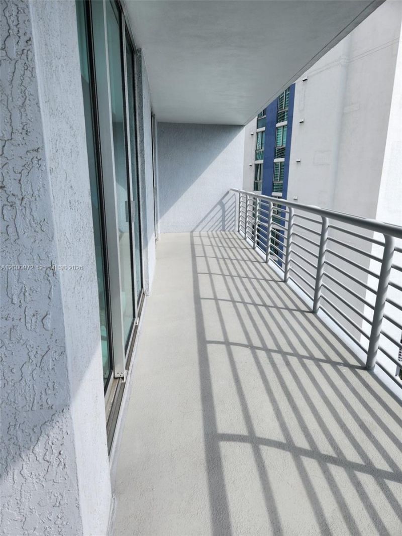 325 Biscayne Blvd, Unit 2523, Miami, FL 33131 Photo