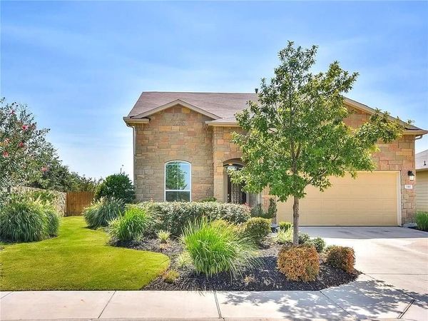 140 Moulins LN , Georgetown, TX 78626
