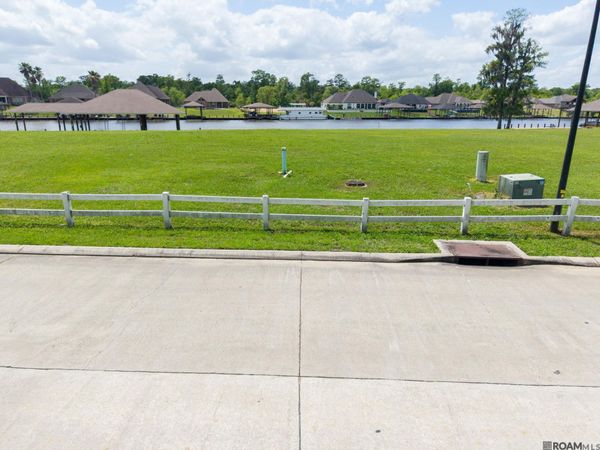 11349 Home Port Dr (asc), Maurepas, LA 70449