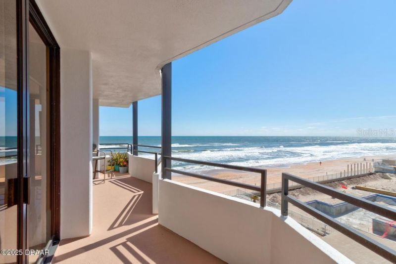 2828 N Atlantic Avenue, Unit 302, Daytona Beach, FL 32118 Photo