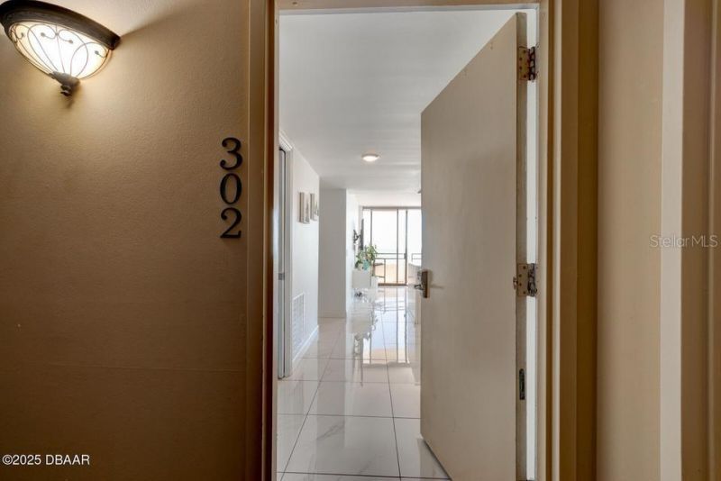 2828 N Atlantic Avenue, Unit 302, Daytona Beach, FL 32118 Photo