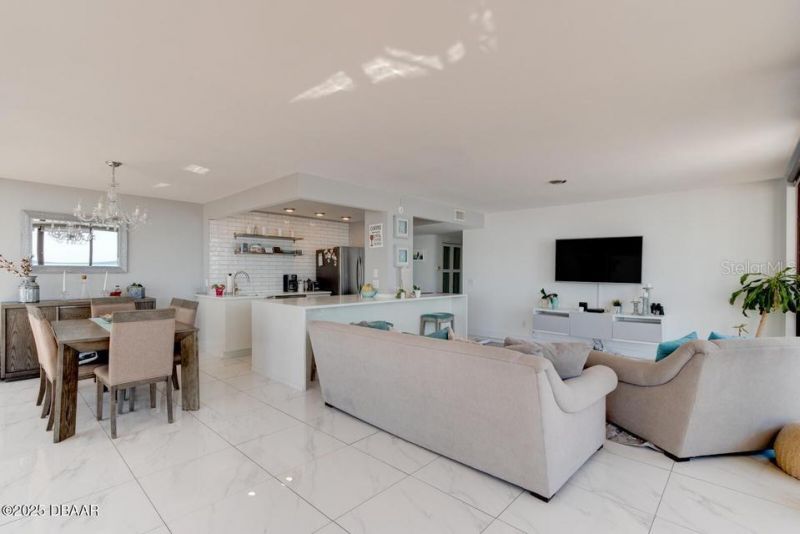 2828 N Atlantic Avenue, Unit 302, Daytona Beach, FL 32118 Photo